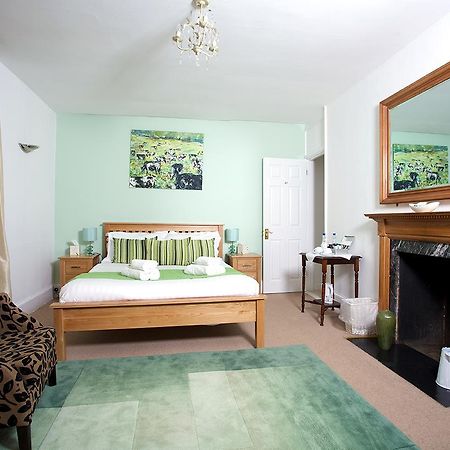 Ashburton Court 79 Bed & Breakfast Екстериор снимка